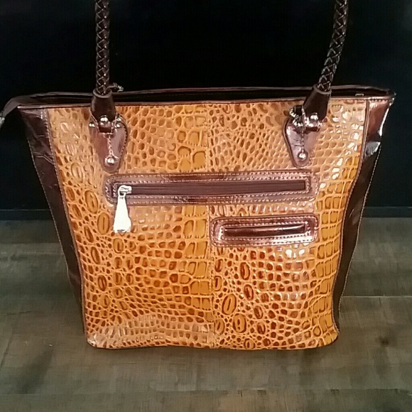 Leather shoulder bag by M.C. NWT - Picture 3 of 7